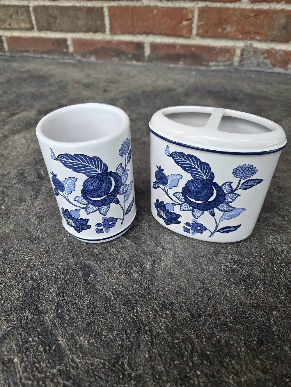 Blue Floral Ceramic Bathroom Set - Toothbrush Holder & Tumbler